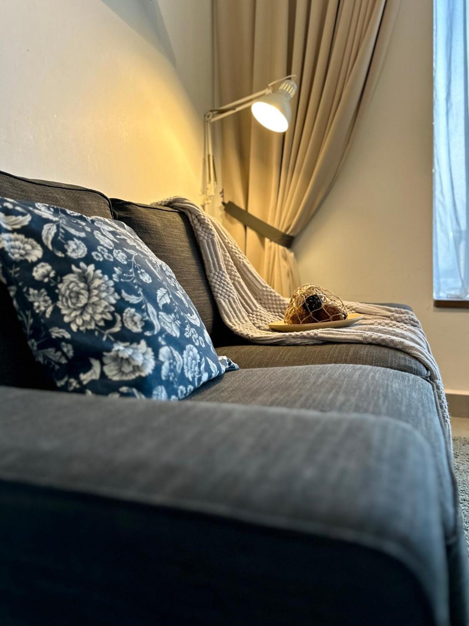 Cozy Kanvas Soho Suites Cyber Dzsaja Kültér fotó