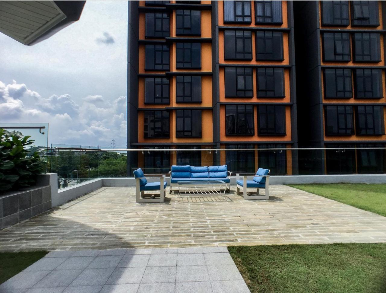 Cozy Kanvas Soho Suites Cyber Dzsaja Kültér fotó